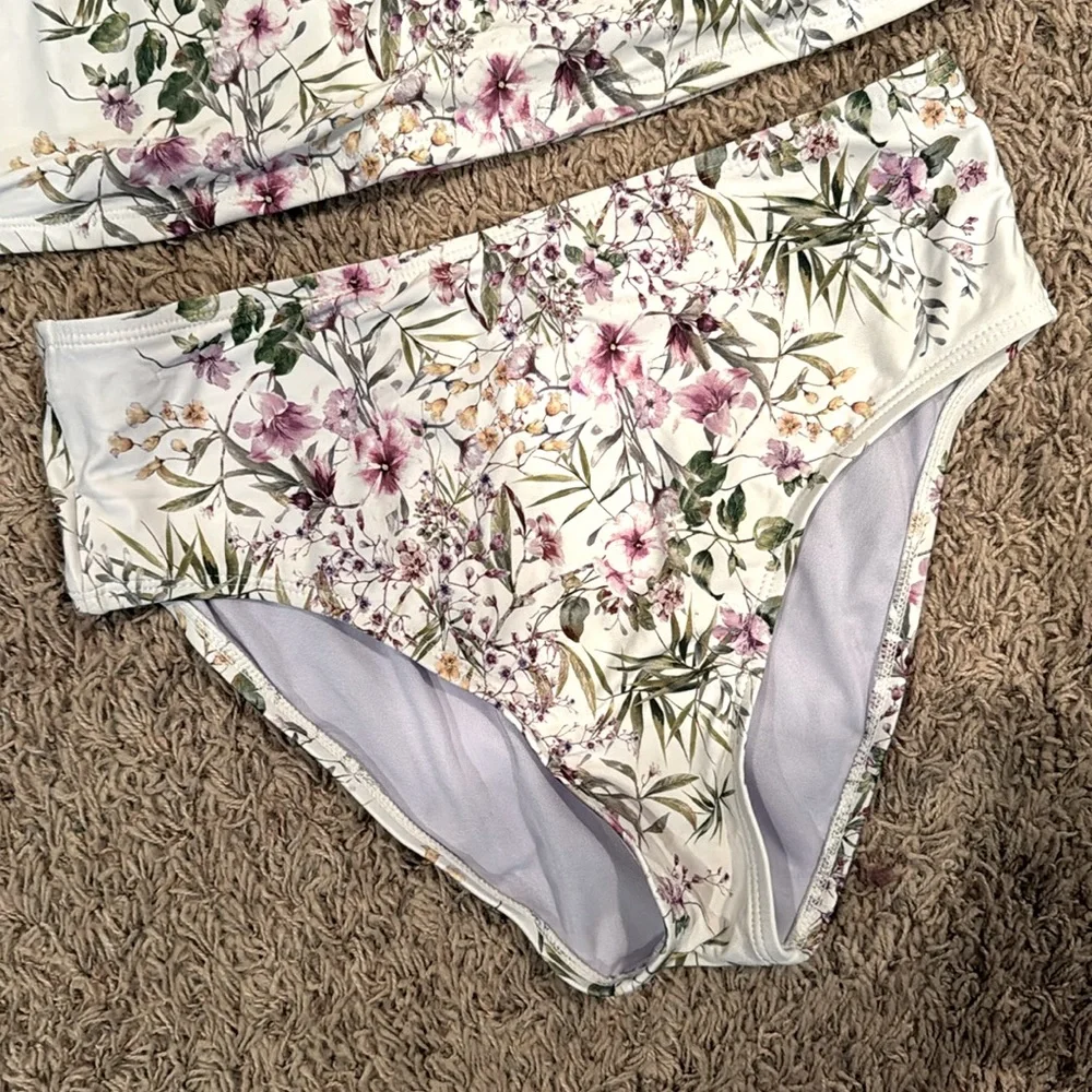 Tankini w/ matching sarong - Picture 5 of 6